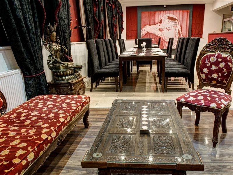 Oyo Clayton Lodge นิวคาสเซิล-อันเดอร์-ไลม์ ภายนอก รูปภาพ